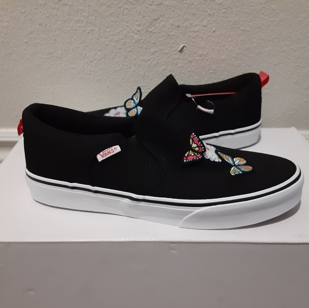 Vans - Picture 1 of 4